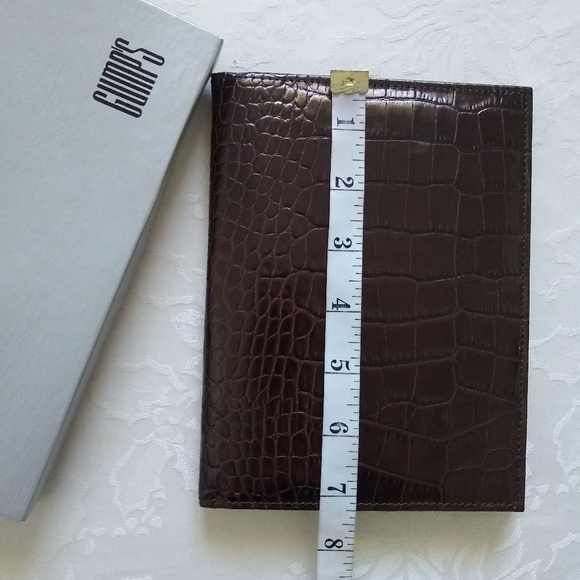 Gump's Italian leather embossed croc-effect frame - Picture 6 of 7